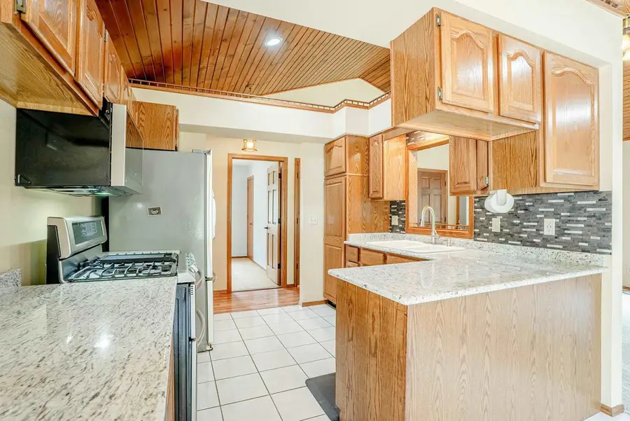 788 BROWNING Avenue, Jefferson, WI 53549 - #2