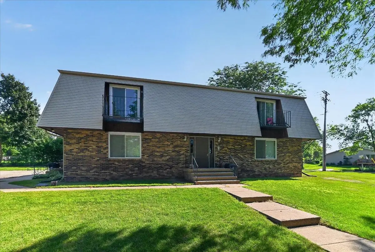 5110 Pebblebrook Drive, Madison, WI 53716 - #1