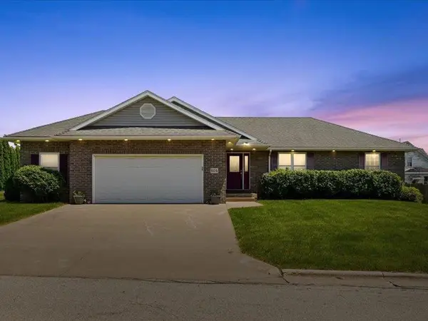 604 S Lincoln Street, Cuba City, WI 53807