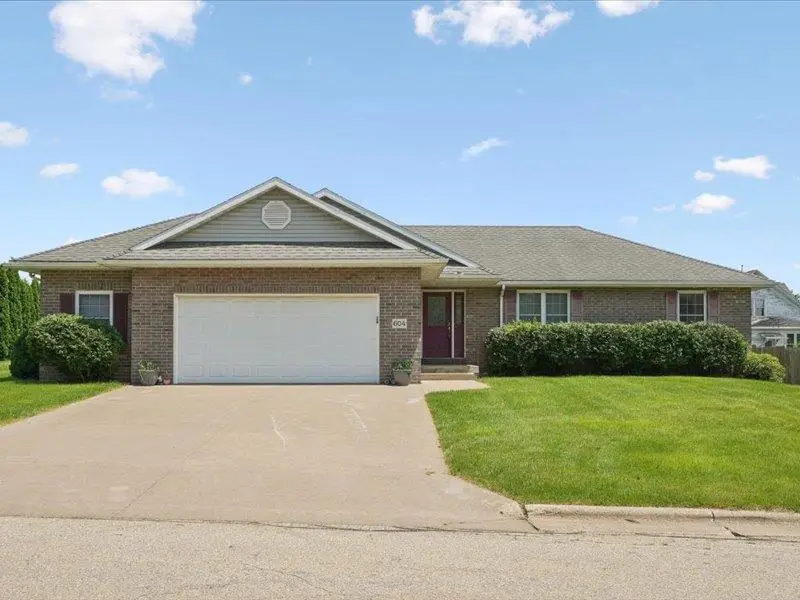 604 S Lincoln Street, Cuba City, WI 53807 - #2