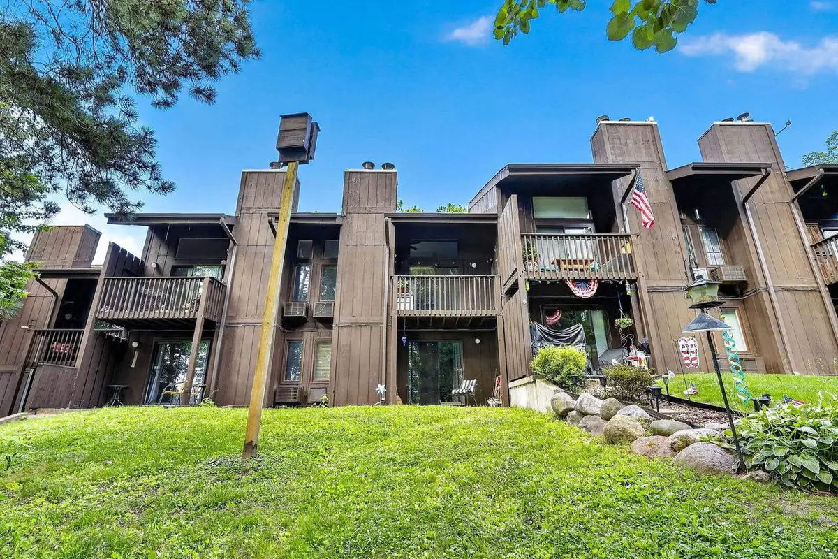 6 Elm Trail, Wisconsin Dells, WI 53965 - #1