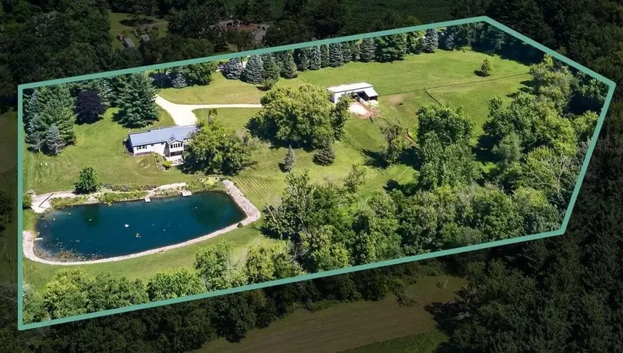 3817 S Carvers Rock ROAD, Avalon, WI 53505 - #3