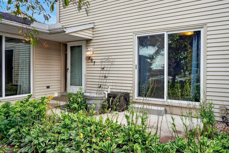 867 Henry Street, Waunakee, WI 53597 - #3