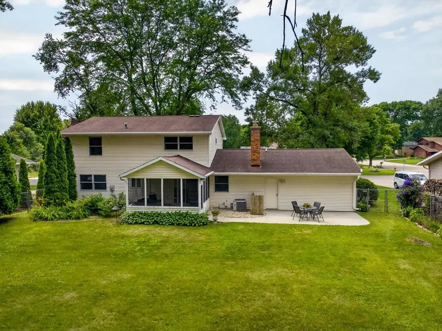 5646 Pennwall Street, Fitchburg, WI 53711 - #3