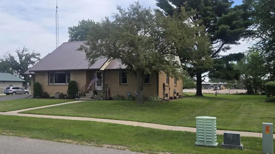 318 S Charles Street, Westfield, WI 53964 - #3