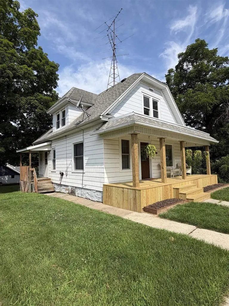 307 N East Street, Wonewoc, WI 53968 - #3
