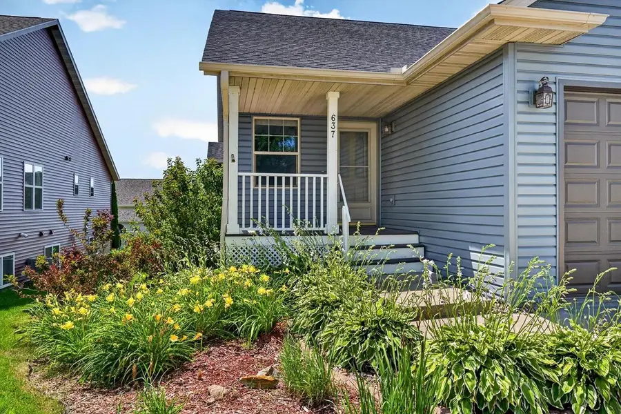637 Garfield Avenue, Evansville, WI 53536 - #2