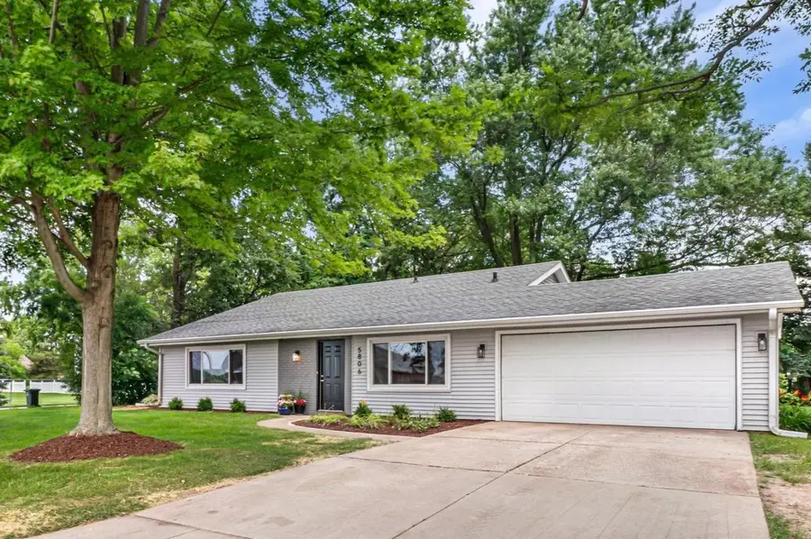 5806 Lacy Road, Fitchburg, WI 53711 - #2