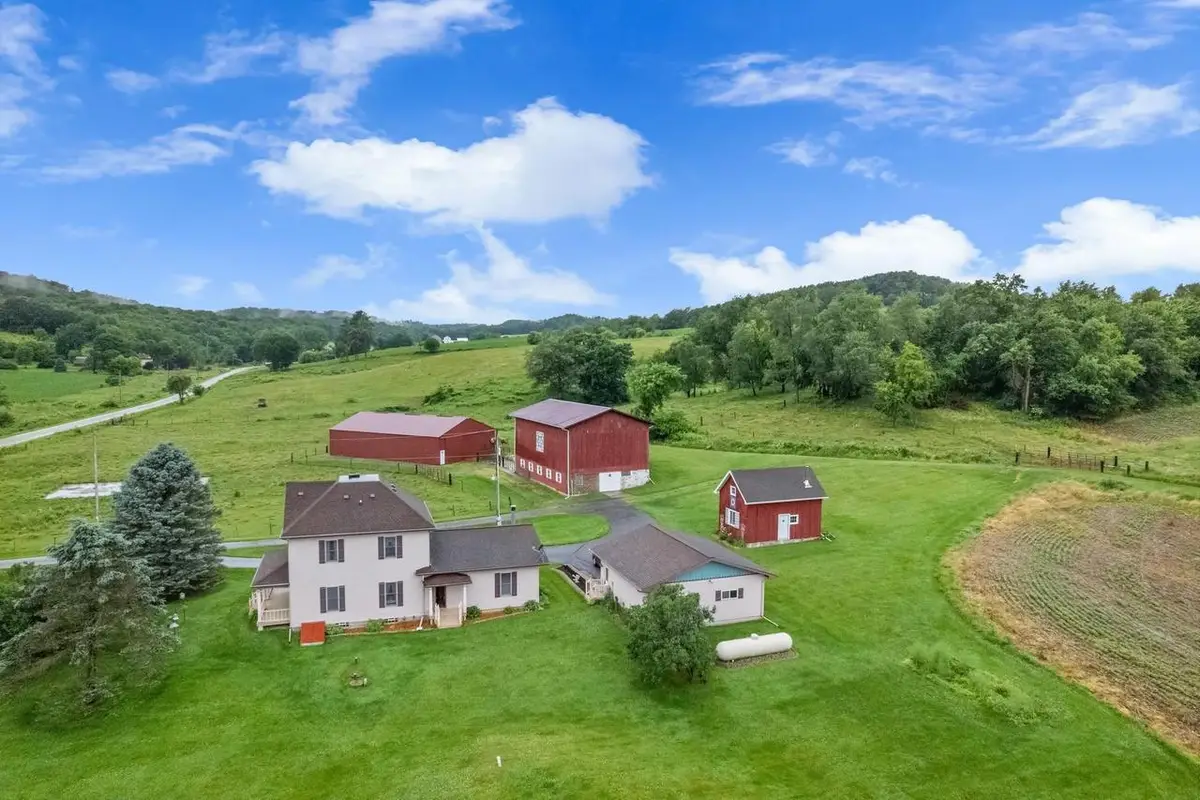 33606 Owl Avenue, Elroy, WI 53929 - #1