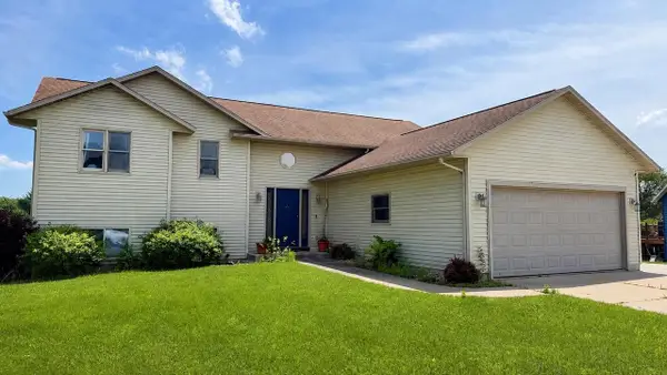 23 Jaz Circle, Reedsburg, WI 53959