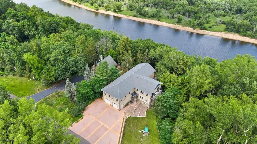 1000 Hillside Drive, Wisconsin Dells, WI 53965 - #2