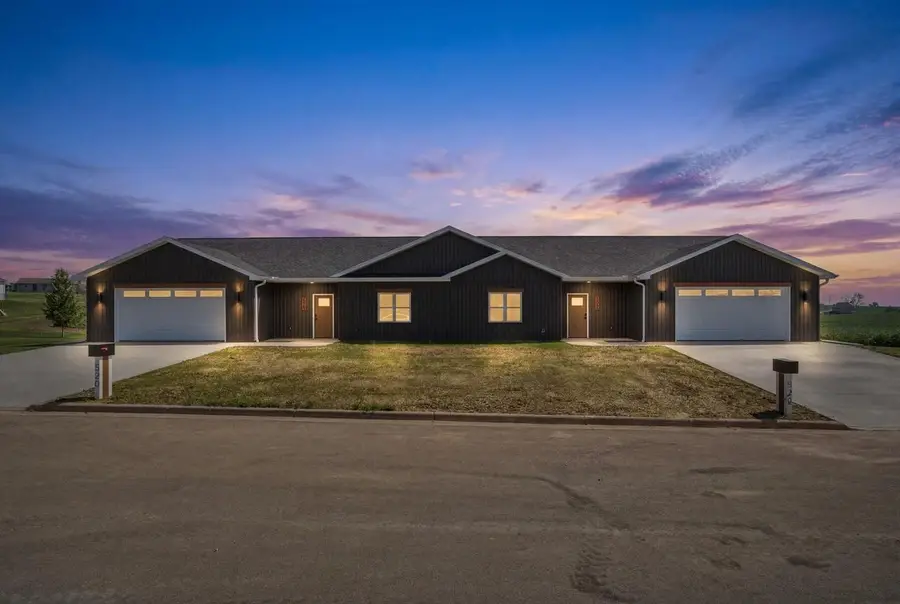 522 W Troy Street, Cuba City, WI 53807 - #3