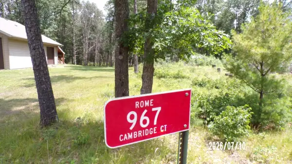 967 Cambridge Court, Nekoosa, WI 54457