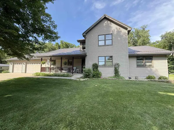 5352 N River Road, Janesville, WI 53545