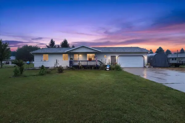 W416 Red Cedar Lane, Brodhead, WI 53520