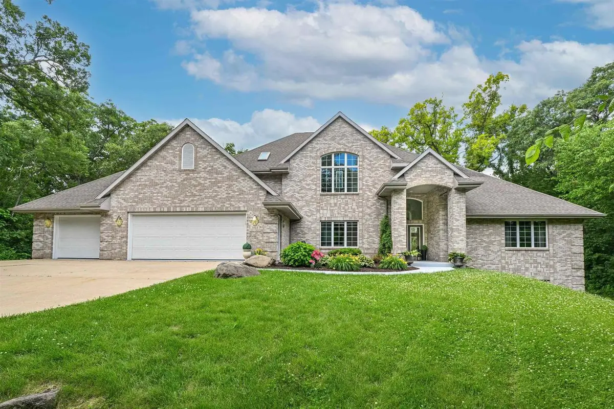 2023 W Glenmoor Lane, Janesville, WI 53545 - #1