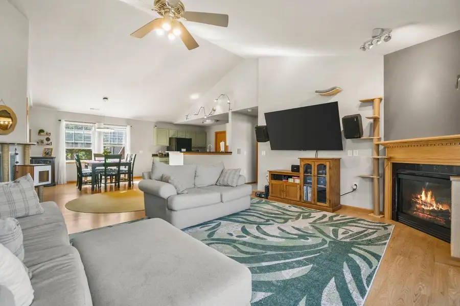 3134 Dorchester Way #4, Madison, WI 53719 - #2