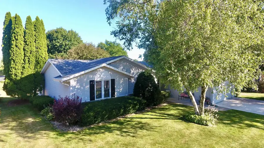 4126 Tanglewood Drive, Janesville, WI 53546 - #3