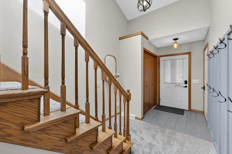 644 Granite Way, Sun Prairie, WI 53590 - #2