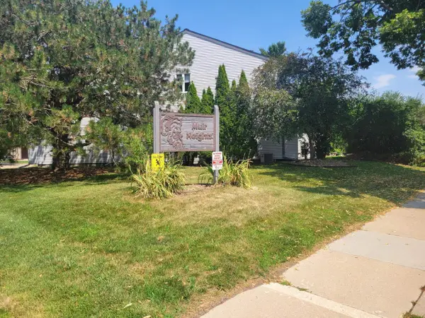 2104 Pike Drive #2104, Madison, WI 53713