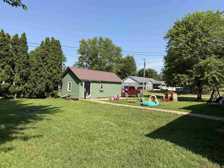 941 S 5th Street, Prairie Du Chien, WI 53821 - #3