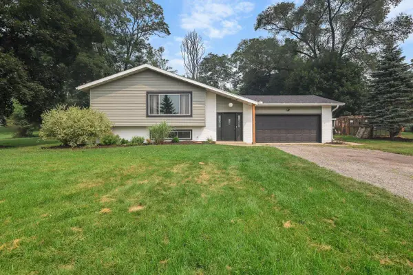 W8372 Crawford Road, Portage, WI 53901