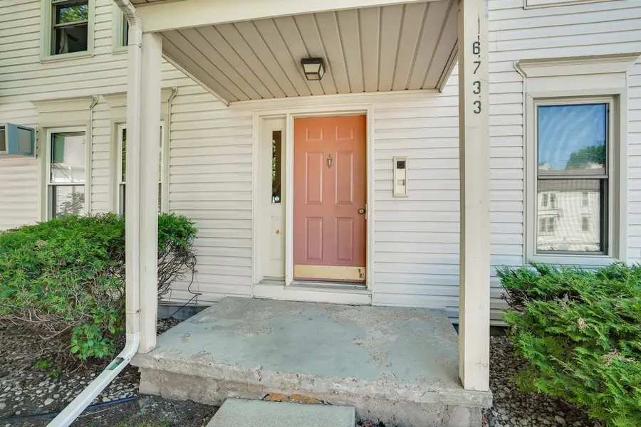 6733 Park Edge Drive #D, Madison, WI 53719 - #2