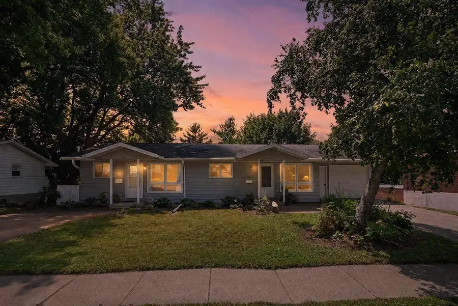 507-601 E Garfield Street, Mount Horeb, WI 53572 - #2