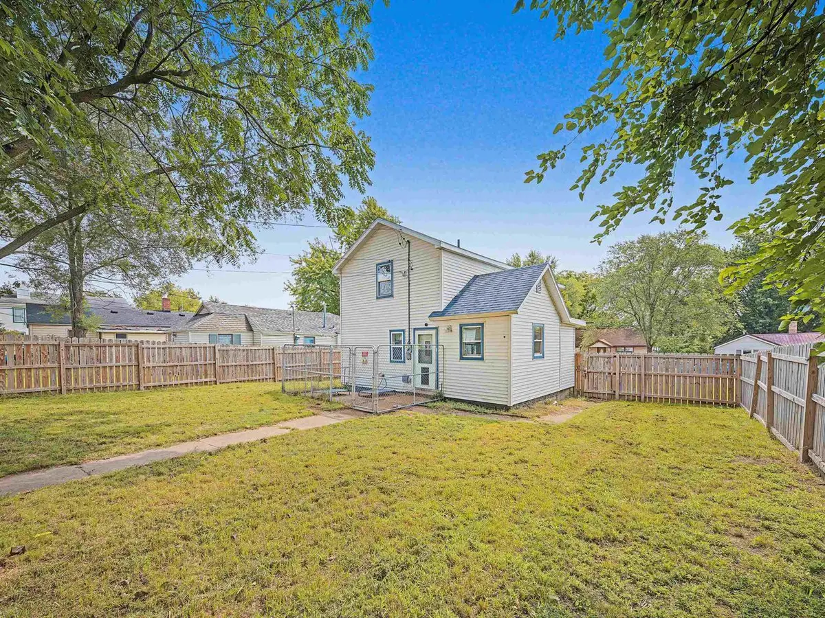 427 E COOK Street, Portage, WI 53901 - #1