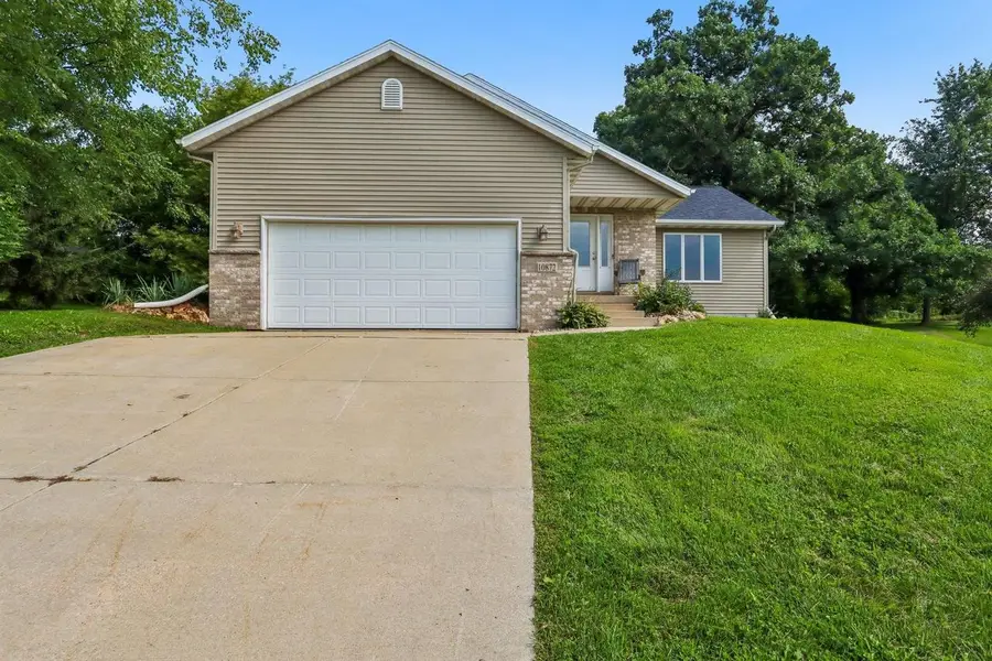 10872 Blue Mountain Avenue, Blue Mounds, WI 53517 - #2