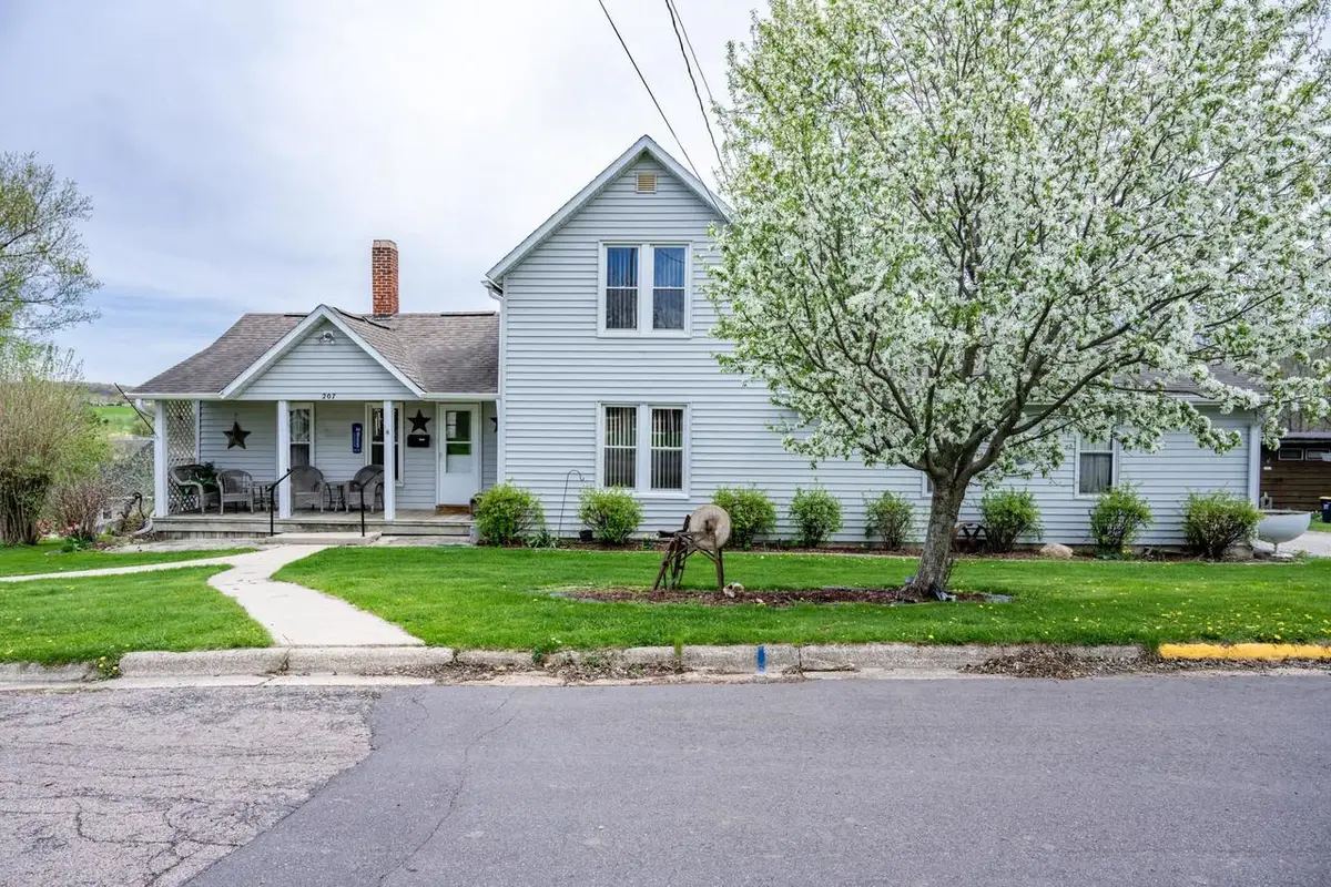 207 Spring Street, Elroy, WI 53929 - #1