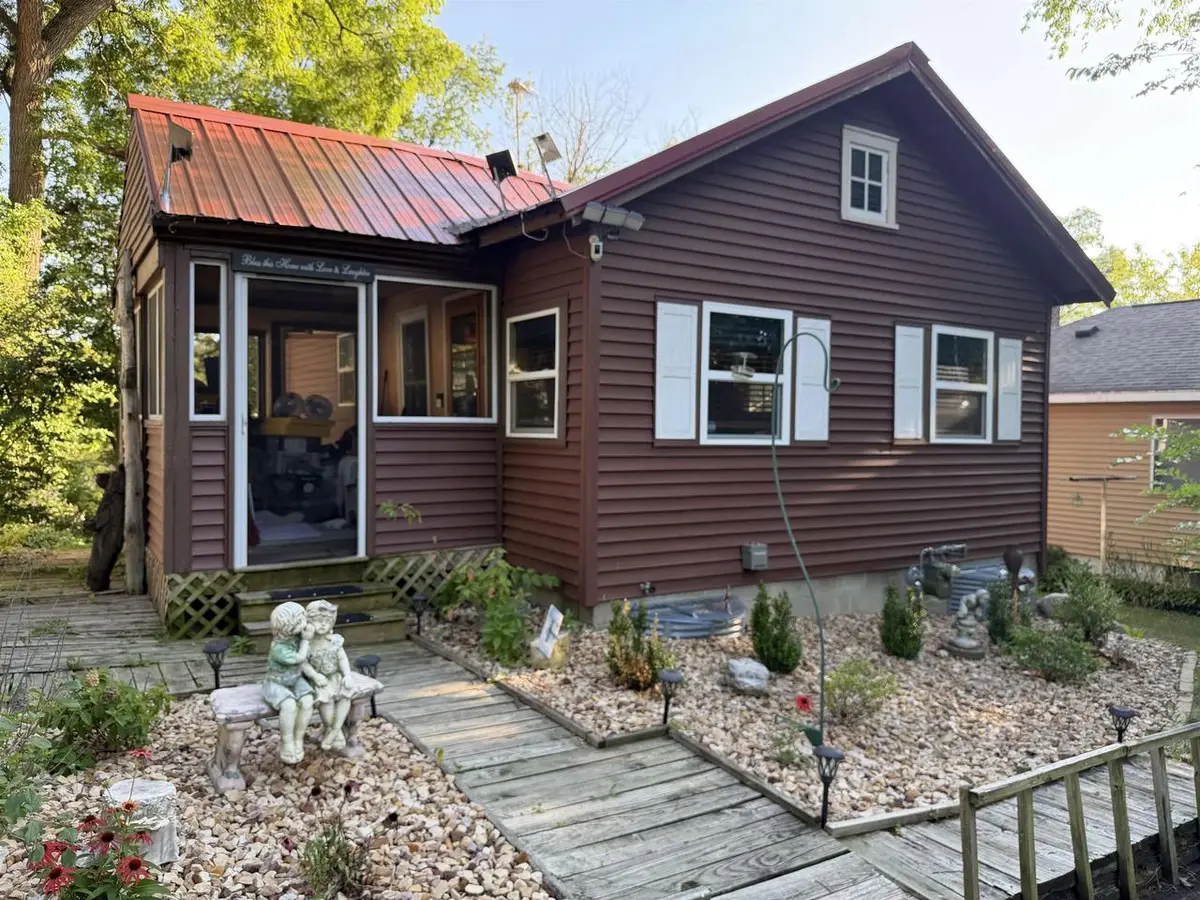 141 Lakeview Avenue, Edgerton, WI 53534 - #1