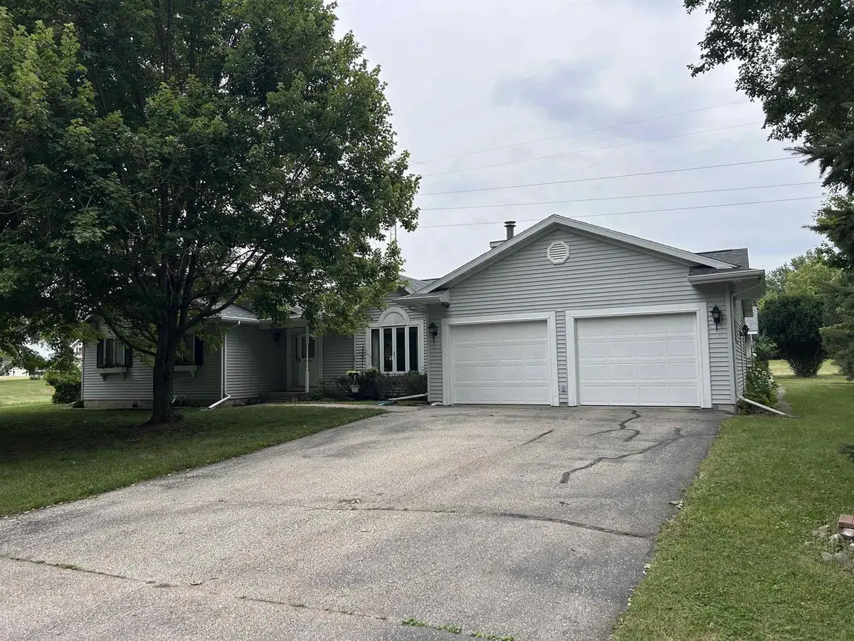10608 N Hillside Row, Edgerton, WI 53534 - #1