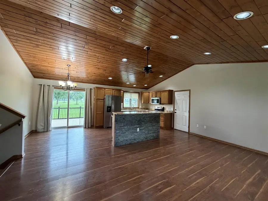 912 21st Street, Prairie Du Sac, WI 53578 - #3
