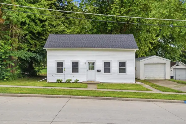 245 Broadway Street, Platteville, WI 53818