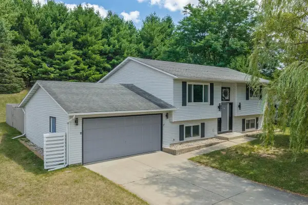 937 Justin Circle, Reedsburg, WI 53959