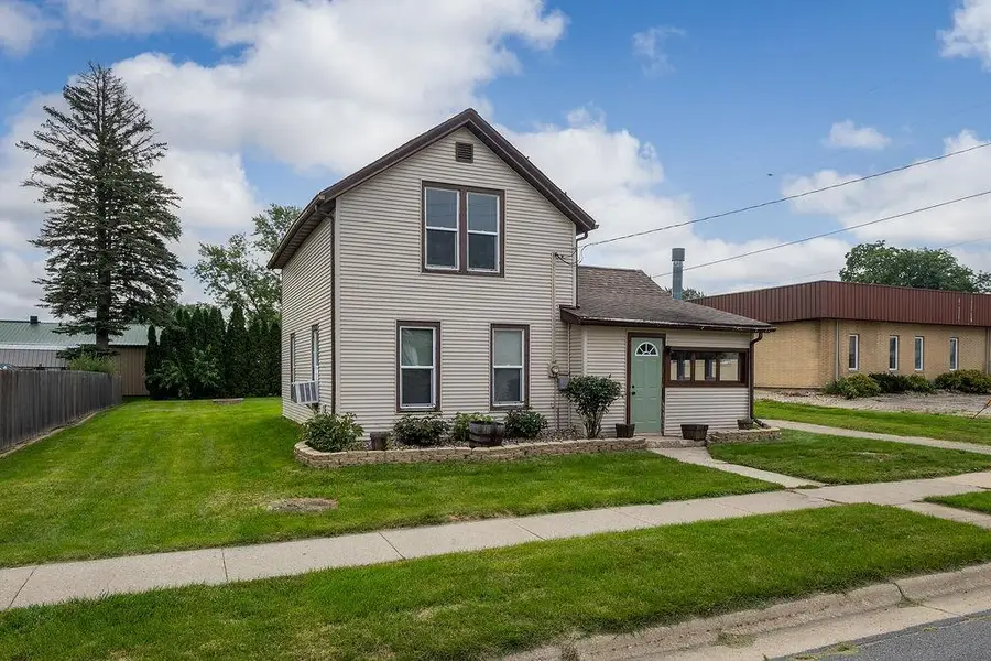 200 N Rutland Avenue, Brooklyn, WI 53521 - #3