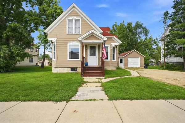 322 W Water Street, Princeton, WI 54968