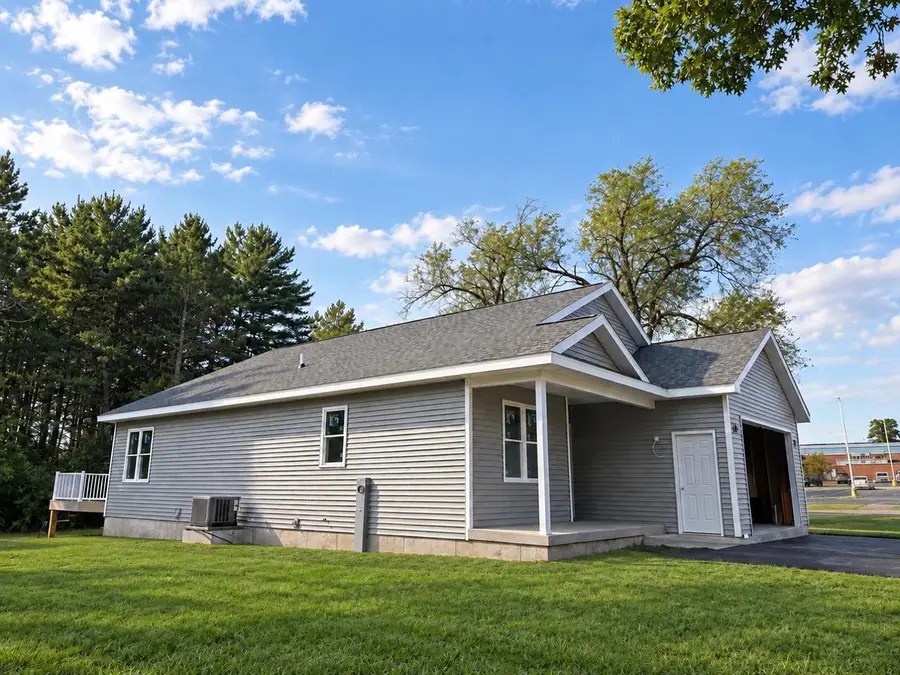 116 E Hiawatha Drive, Wisconsin Dells, WI 53965 - #2