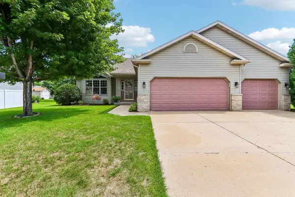 808 Hanksfield Place, Prairie Du Sac, WI 53578