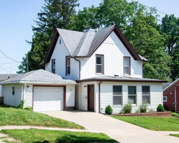108 S Iowa Street, Mineral Point, WI 53565