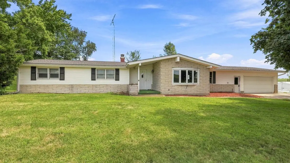 6058 Highway 23, Shullsburg, WI 53586 - #1