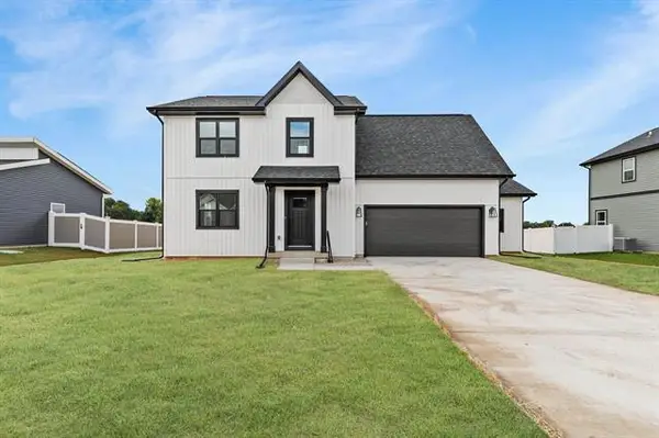 10423 N Stone Barn Drive, Milton, WI 53563