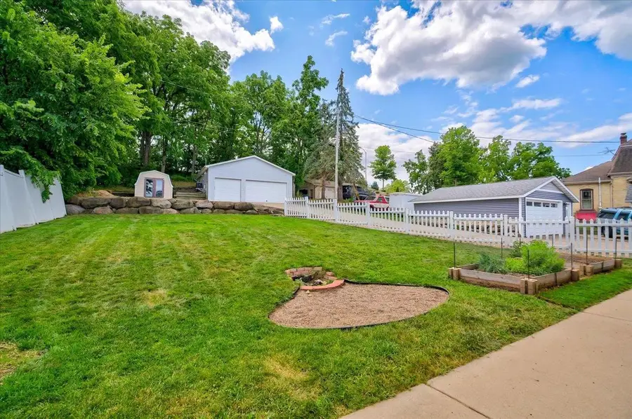104 Columbus Street, Lodi, WI 53555 - #2