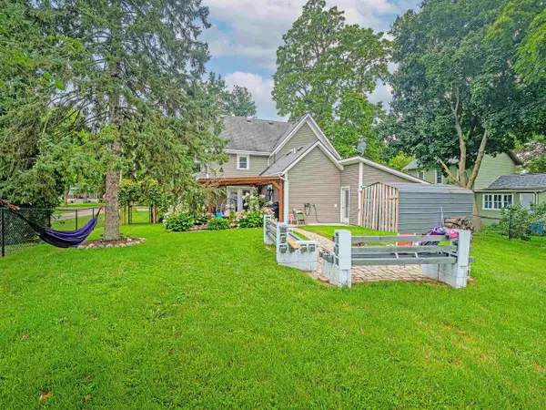 215 CHURCH Street, Brooklyn, WI 53521