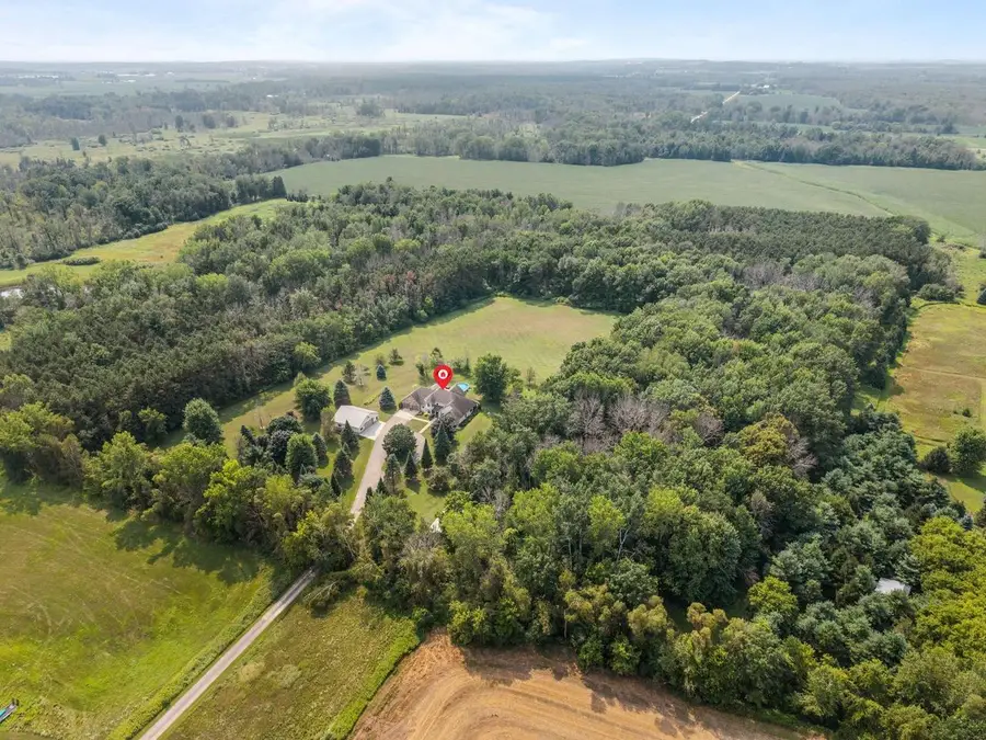 N6547 Buelow Road, New London, WI 54961 - #3