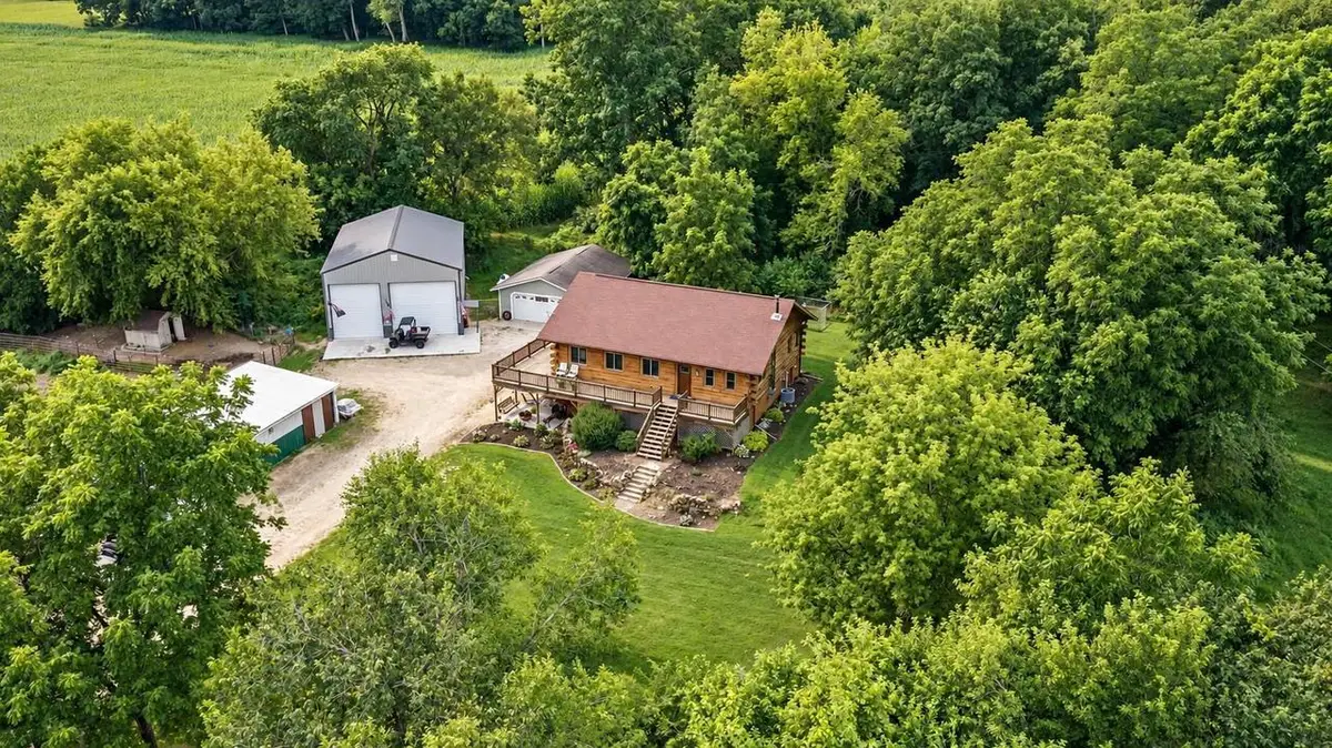 N9805 County Road AA, Portage, WI 53901 - #1