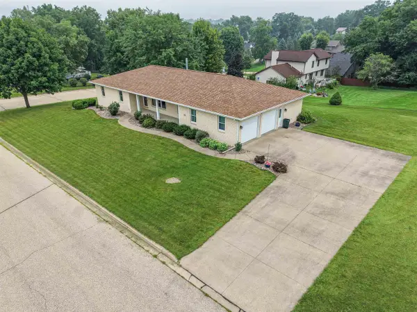 590 Pioneer Road, Platteville, WI 53818