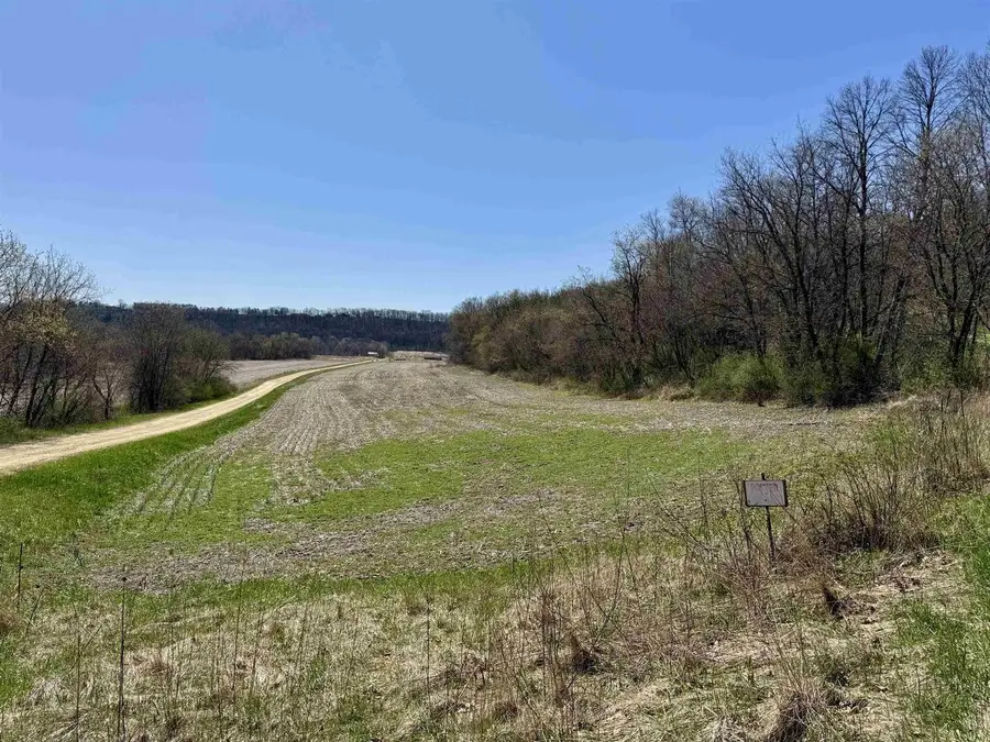 30 ac 3065 W Olson Street, Blanchardville, WI 53516 - #2
