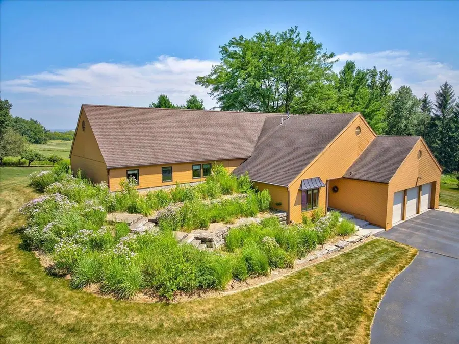 2532 Bigler Circle, Verona, WI 53593 - #3